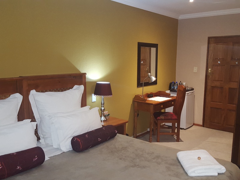 King Executive Suite with Jacuzzi bath - Grace Place Bed and Breakfast  Pretoria